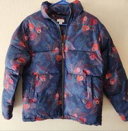 BEAUTIFUL PUFFER JACKET - BRAND NEW SIZE SMALL