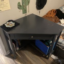 Lipo Corner Desk with Drawers
