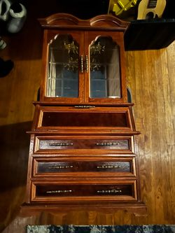 Vintage jewlery box
