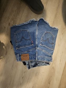 Levi Jean Shorts