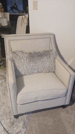 Accent Chairs