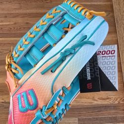 Wilson A2000 2025 Northern Lights 1810SS 12.75" Outfield Glove