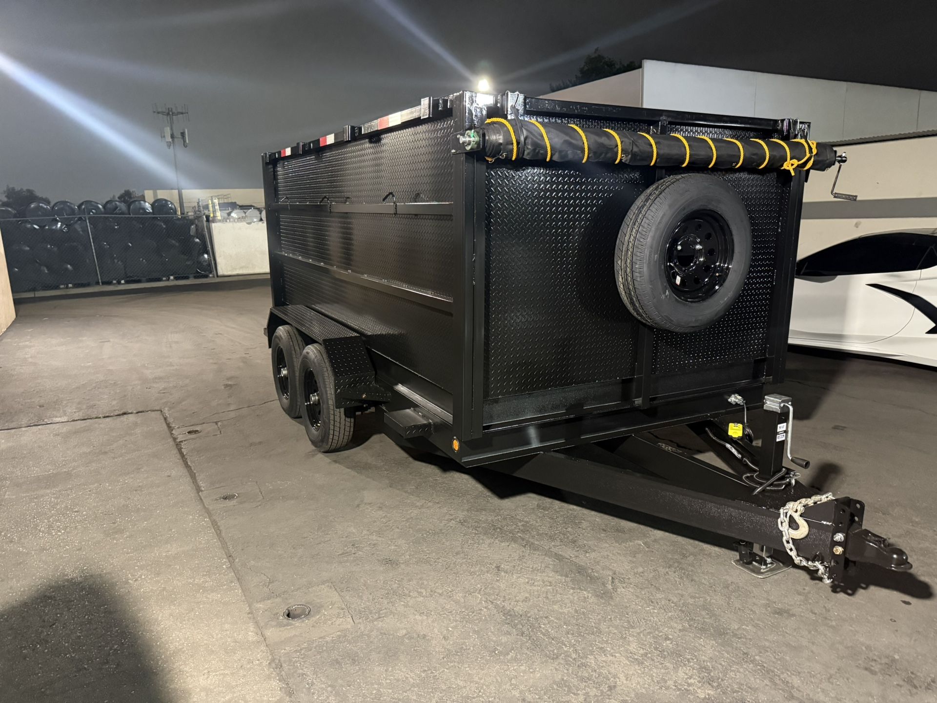 Brand New Scissor Hoist System