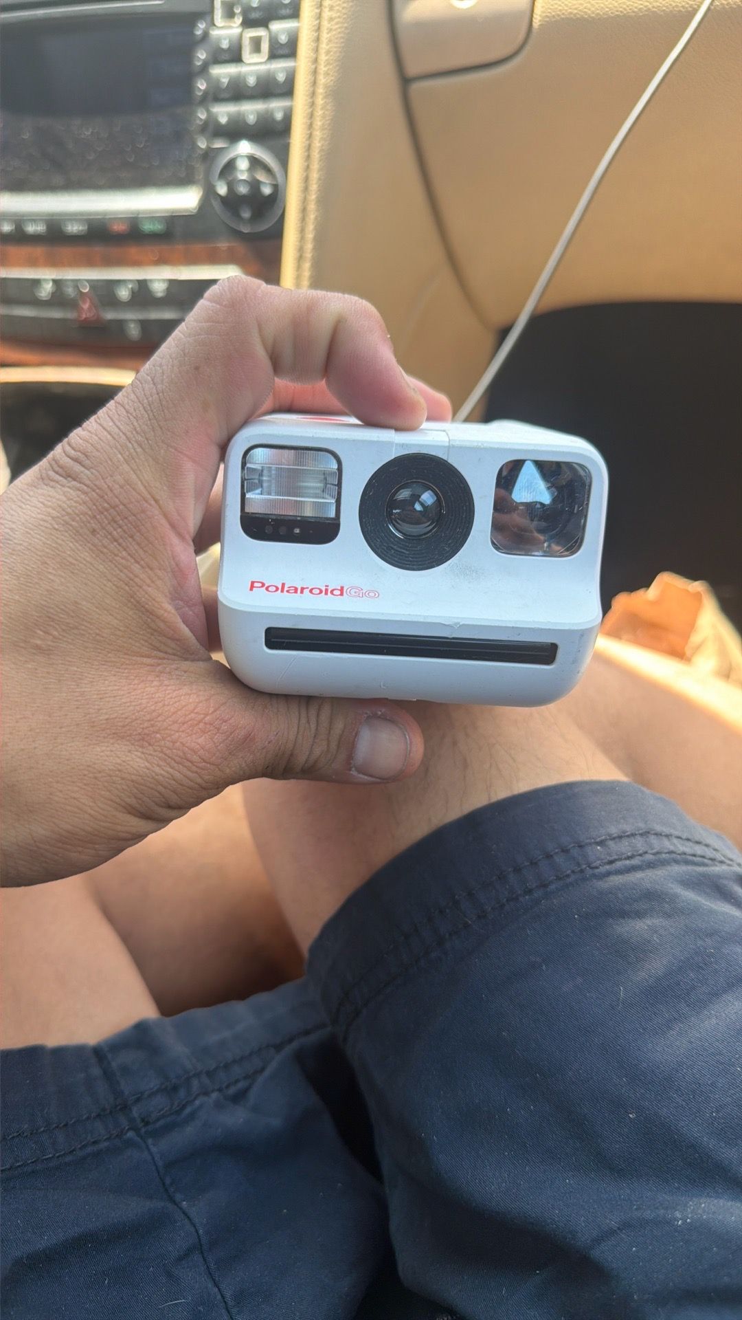 Polaroid go