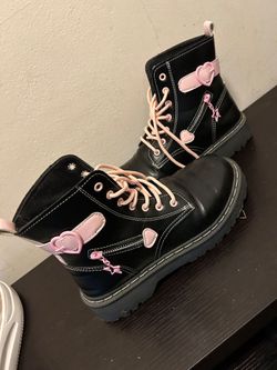 Girls boots