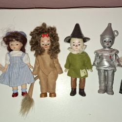 12 Madame Alexander Dolls