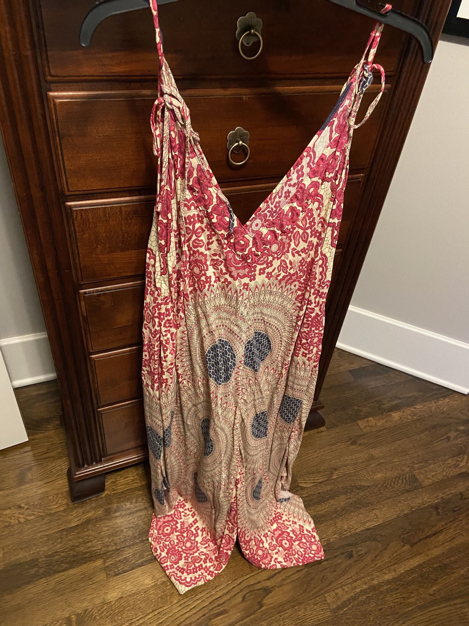 Adorable romper with multi-colored print - boho chic, summer ready