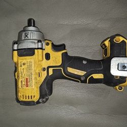 DCF894 impact Drill