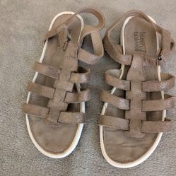 Size 6 Shimmery Sandals