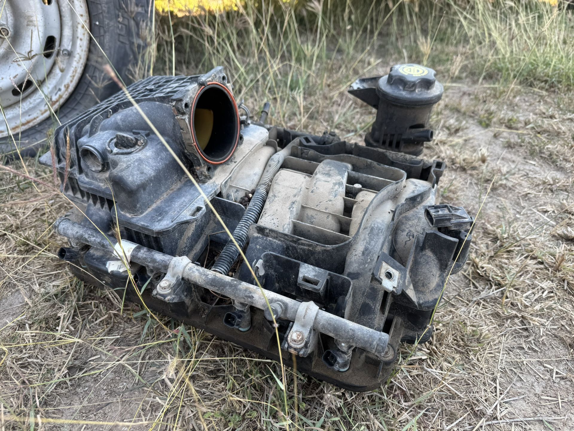 Dodge Intake & Injectors 5.7