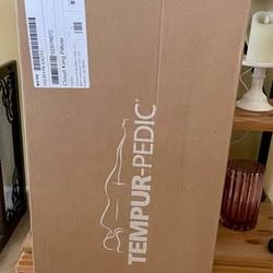 Tempurpedic cloud pillow - new