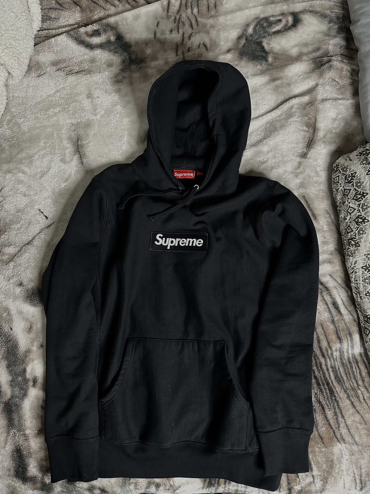 Supreme Hoodie Size Small