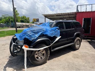 1997 NISSAN 4 RUNNER FOR PARTS!
