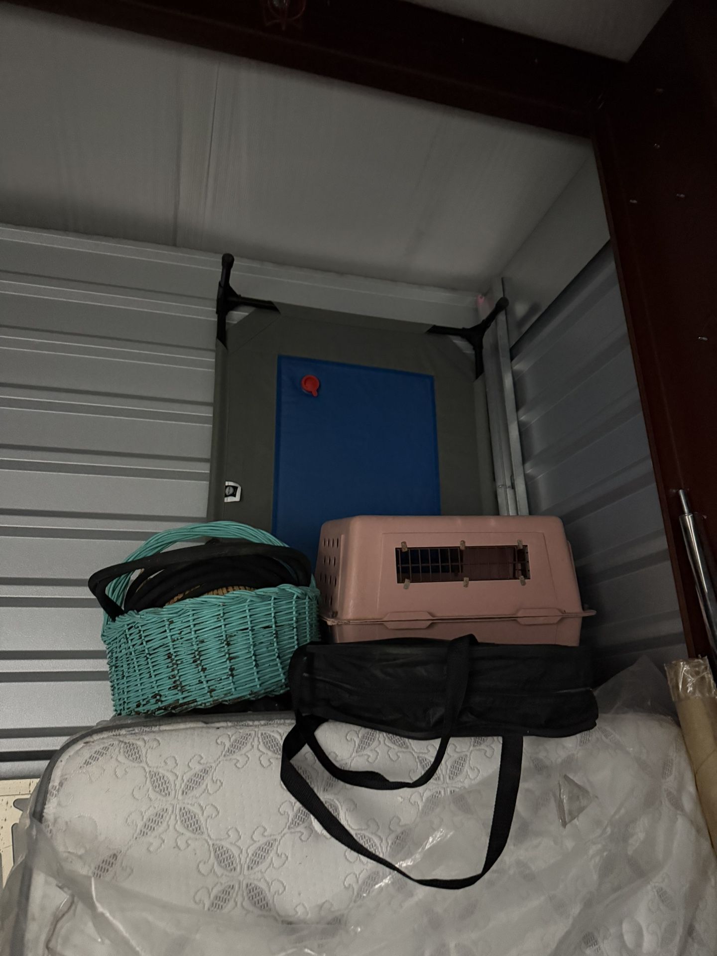 Pet Bed And Crate