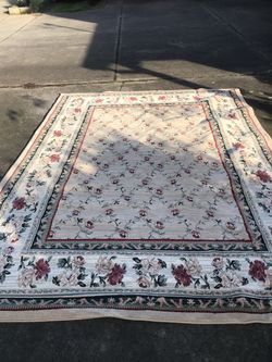 Beautiful Rug 96 “ x127”