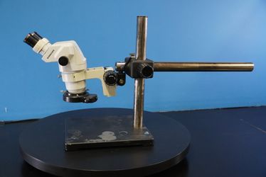 Scienscope SSZ Model Microscope (Used)