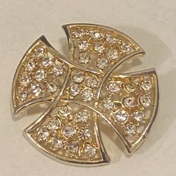 Vintage 18k Gold vermeil “Maltese Cross” Pin