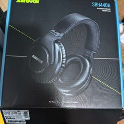 SRH440A Headphones