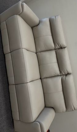 Beige Quality Leather Sofa 🛋️ Loveseat Available - No Credit Needed - Same Day Availability 🚚