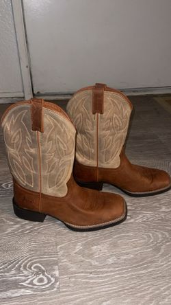 Justin cowboy boots
