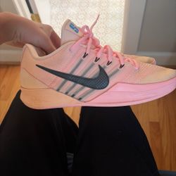 Nike pink Sabrina 3s