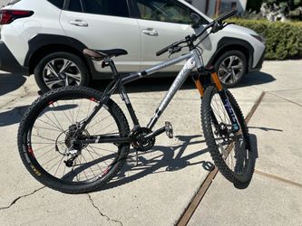 Trek Mountain Bike 27.5” – Great Condition