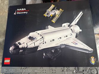 Lego NASA Space Shuttle Discovery 10283
