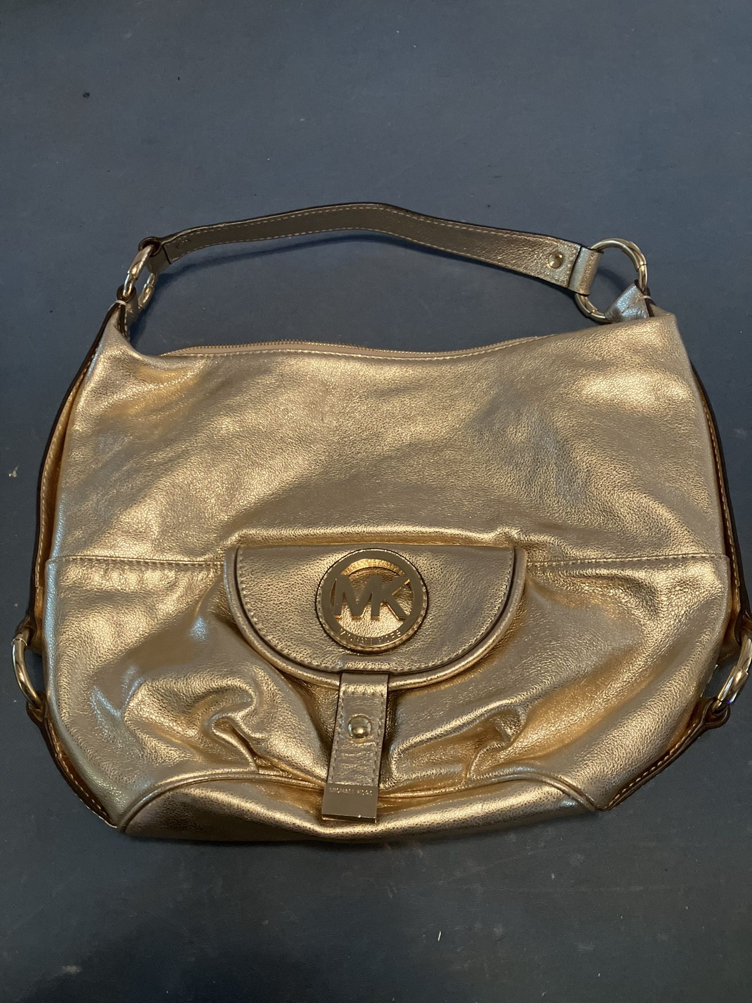 Authentic Michael Kors Purse Excellent Condition 