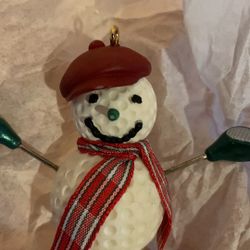 Hallmark Ornament Golf’s A Ball Snowman 1992. . New ..Open box 