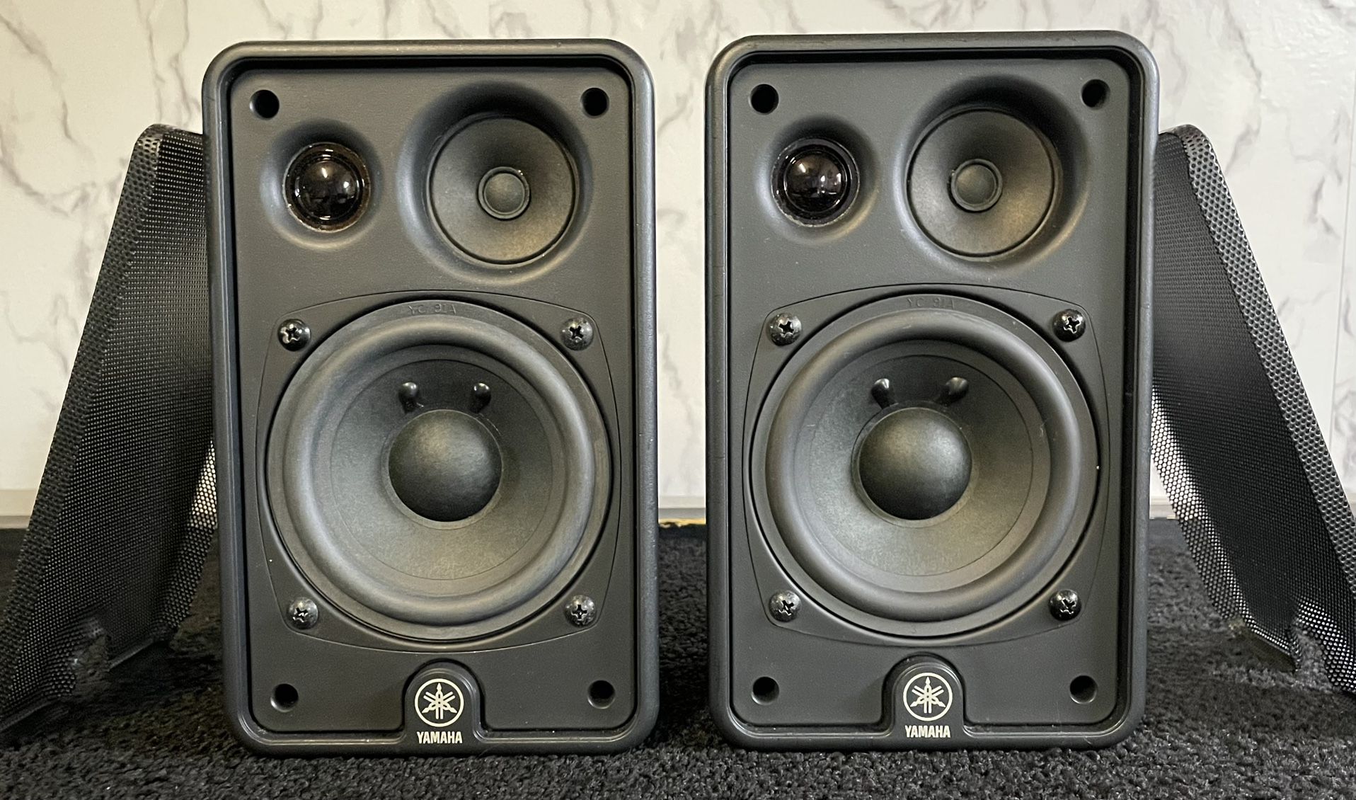 Yamaha MS50DR 4” 3 Way Speakers
