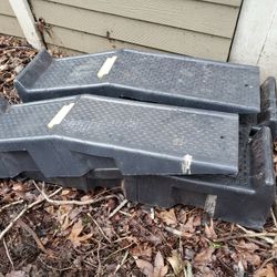Car Ramps Set Of 4 Great Condition 