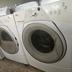 Whirlpool Washer And Electric Dryer Matching Set Working Perfectly Fine Very Clean Super Capacity I Can Deliver To You 90 Days Warranty 