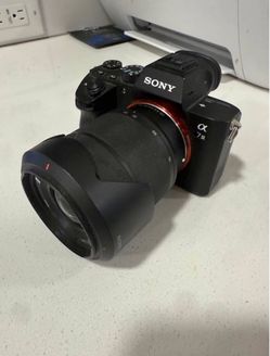 Sony A7iii w/28-70m kit lens