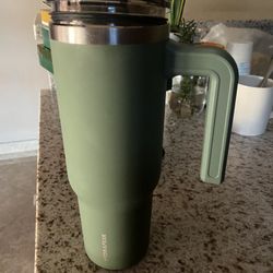 Hydro peak Mug