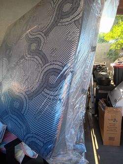 Queen mattress