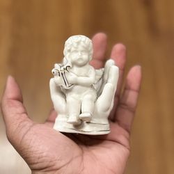 Small Cherub Knick Knack