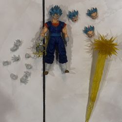 Shfiguarts SSGSS Vegito Dbz Action Figure 
