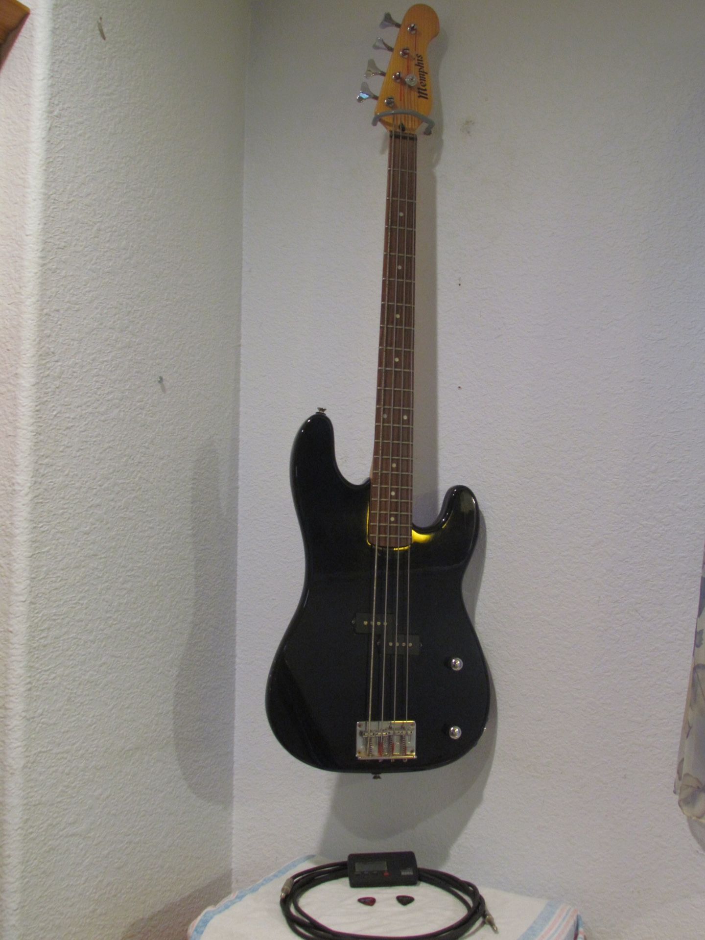 Vintage Memphis P-Bass