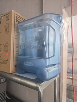 Rubbermaid Commercial Ice Caddy