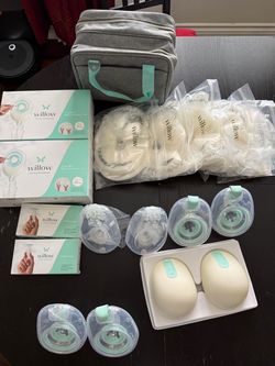 Willow 360 wearable breast pump and accesories