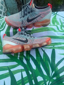 Nike Air VaporMax Flyknit Sneakers