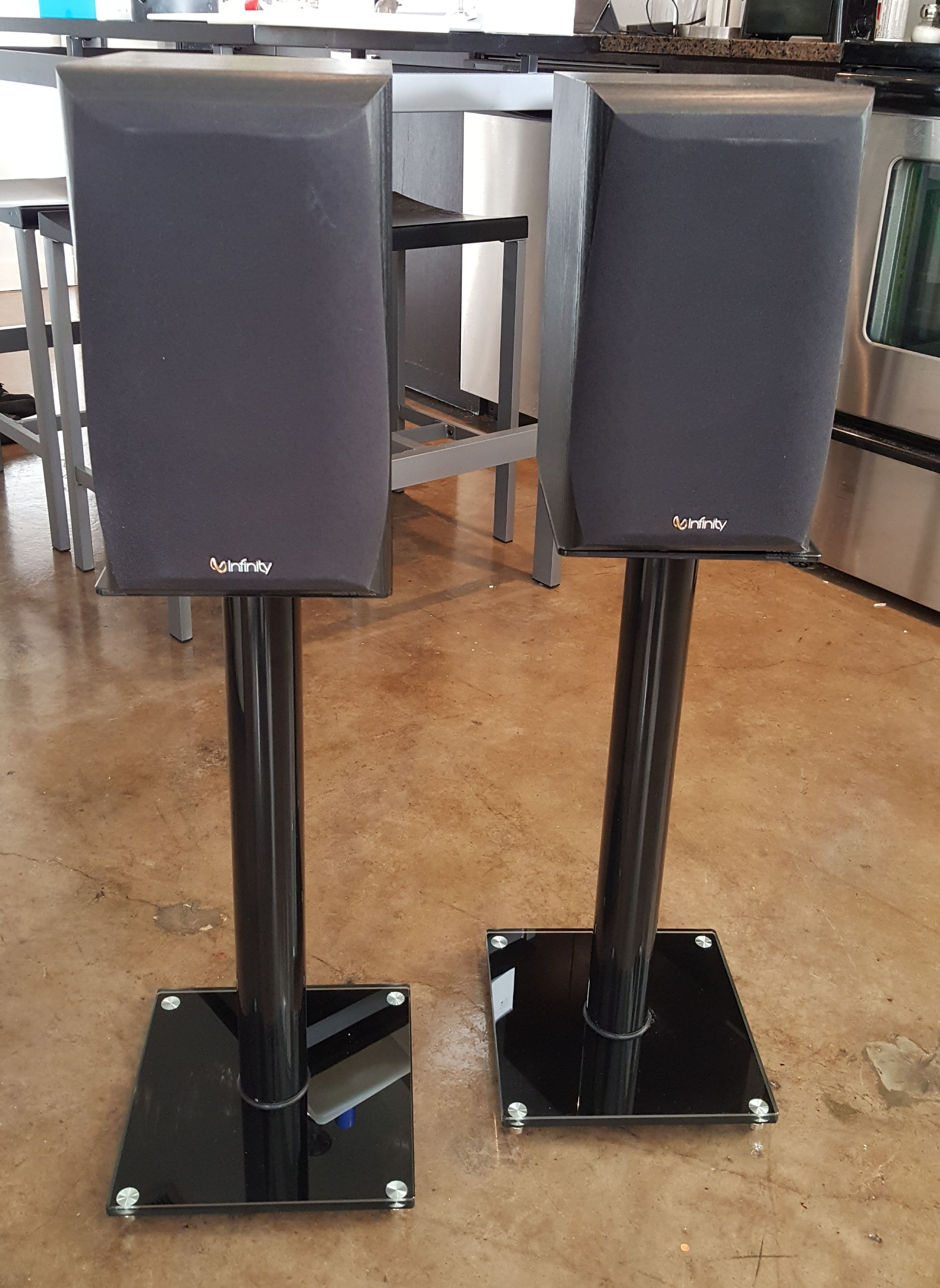 Infinity Primus 150 Bookshelf Speakers and Speaker Stands