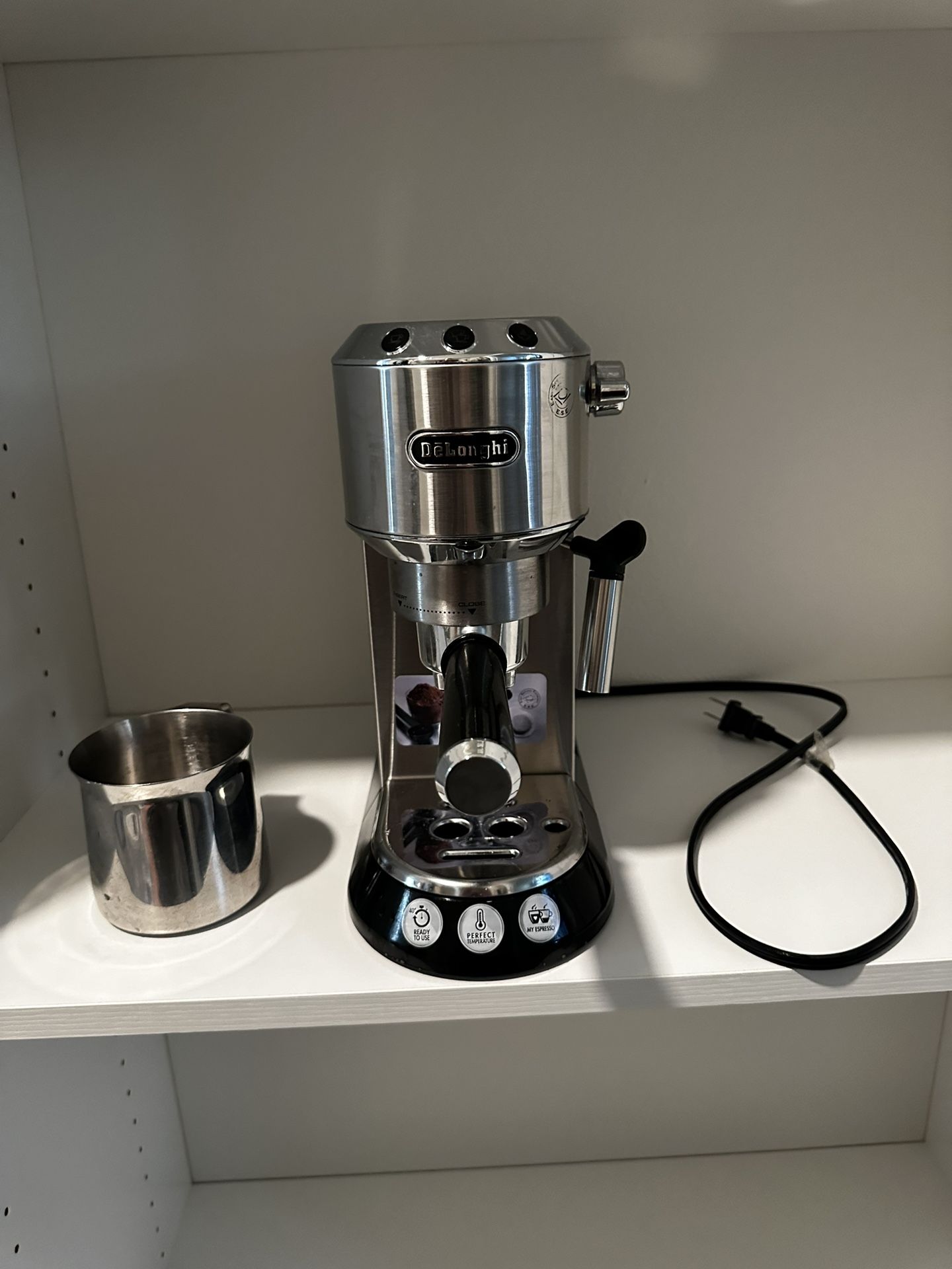 Delionghi coffee machine