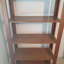Set of 2 adjustable wood shelves