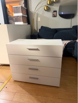 White 4-Drawer Dresser