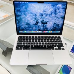 MacBook Air M2 2022 8gb Ram 256gb SSD 