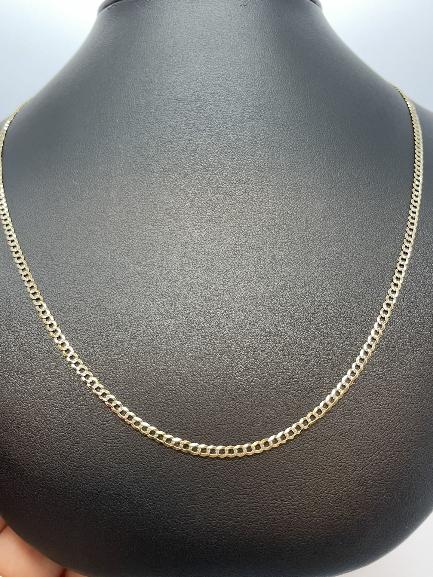 14 k Gold Cuban Chain. New.
