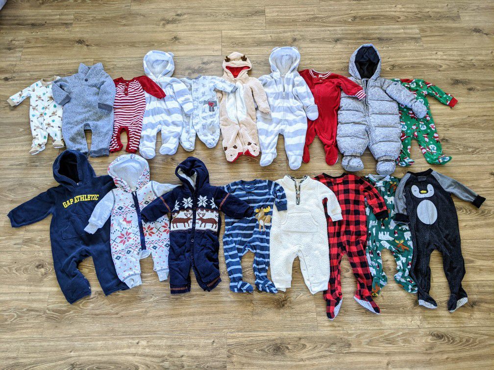 Baby Plush Winter Clothes / Onesies / Pajamas / Fleece / GAP Snowsuit + Gloves + Booties / Reindeer Socks + Custom Knit NB Outfit