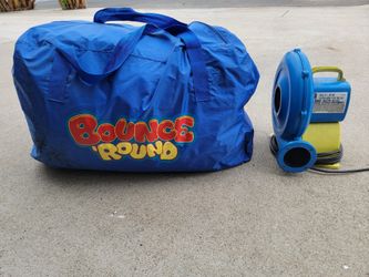 Razzel Dazzle Castle Bounce House