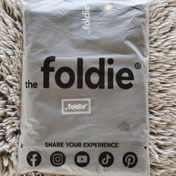 Foldie Luggage/Carry-on 